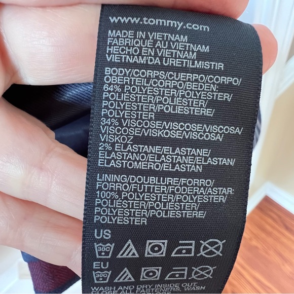 ⭐️ Tommy Hilfiger Plaid 2 Button Blazer Jacket size 8 - Picture 9 of 12